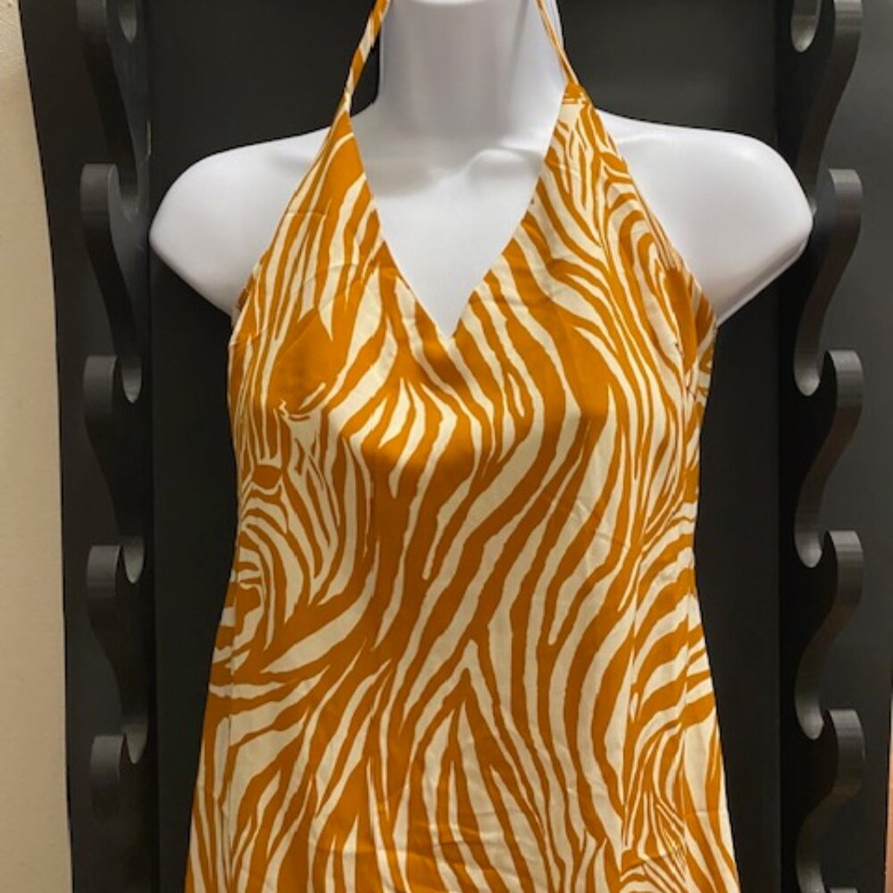 Blue Blush: Women's Strap Long Dress Size: Medium *Gold and White*